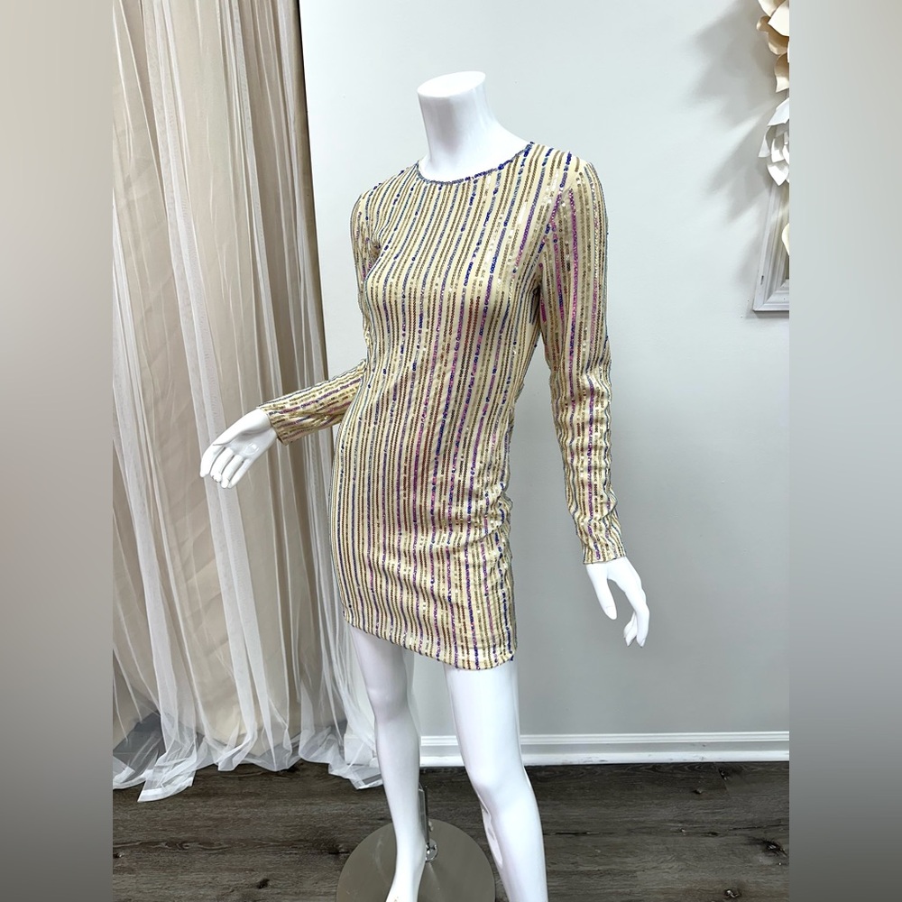 Pale Yellow Iridescent Sequins Long Sleeve Shift Dress with Sleeves Sz Small